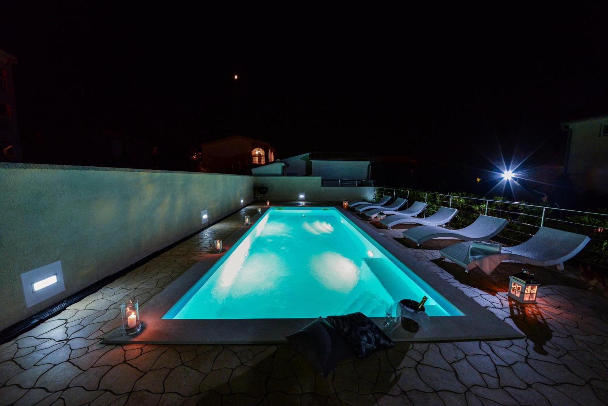 Sunset Deluxe Apartments Вир Экстерьер фото
