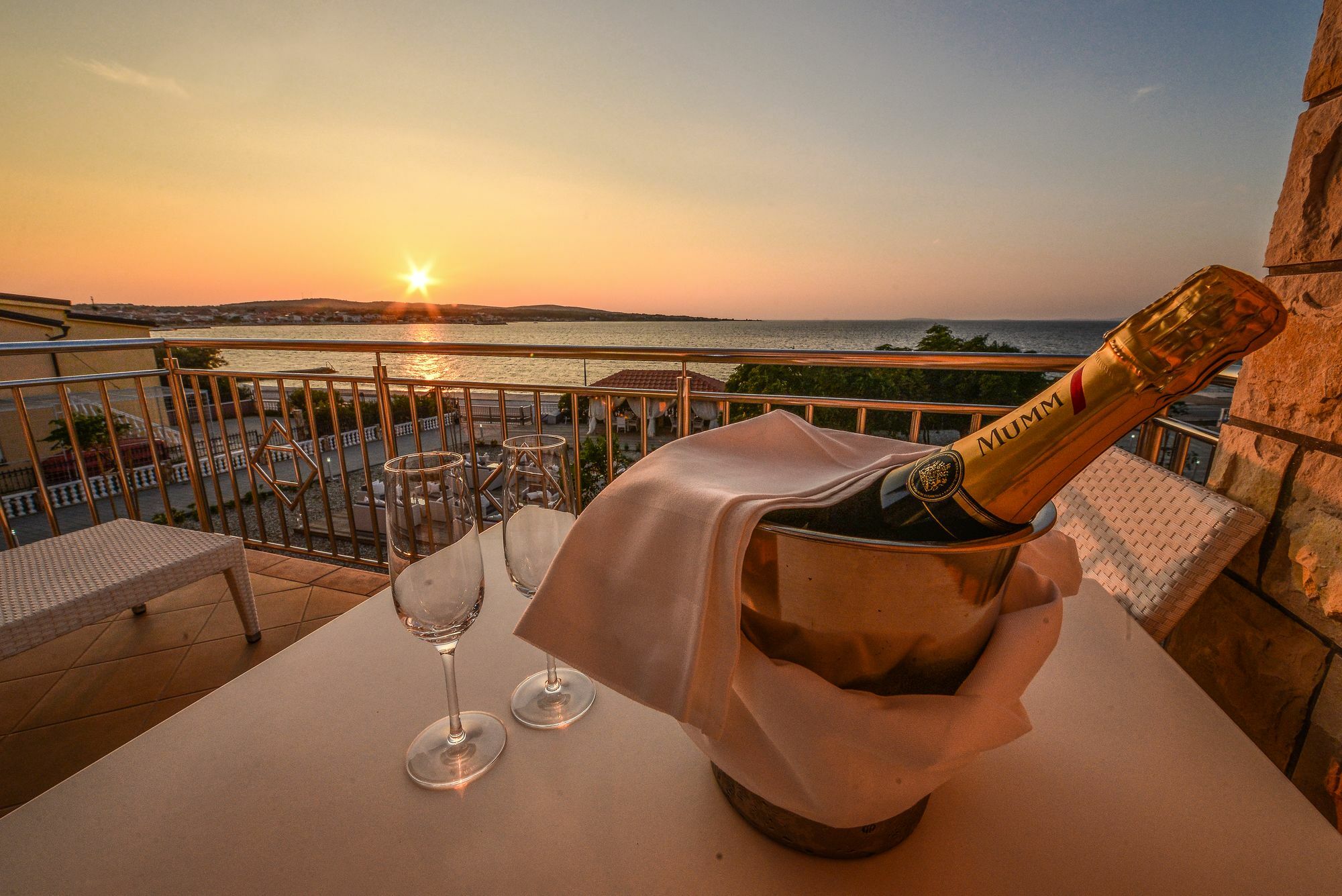 Sunset Deluxe Apartments Вир Экстерьер фото