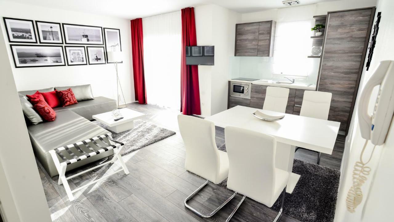 Sunset Deluxe Apartments Вир Экстерьер фото