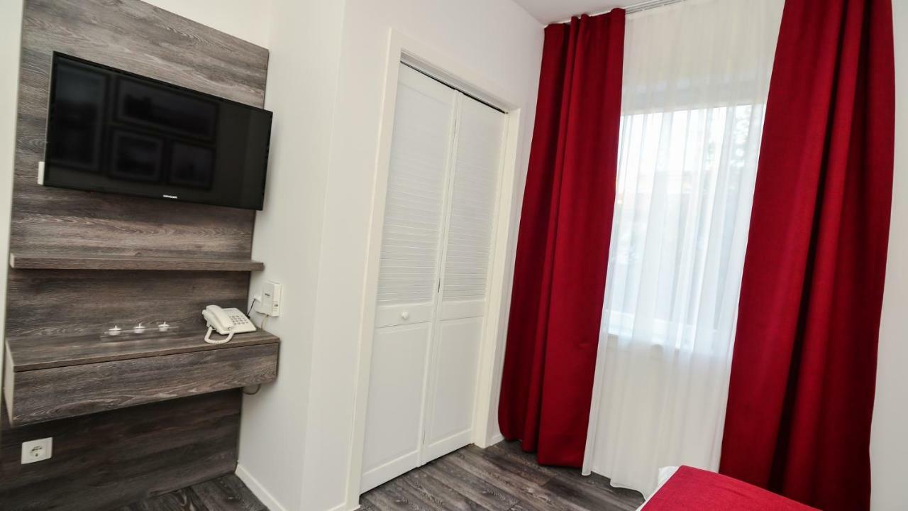 Sunset Deluxe Apartments Вир Экстерьер фото